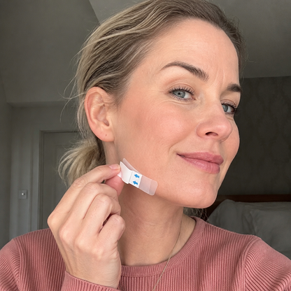 Invisible V-Face Lift Tape – Instant Facial Lifting & Slimming Effect