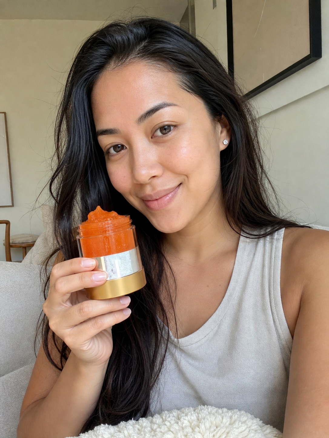 Beauty Britain customer using the featured product