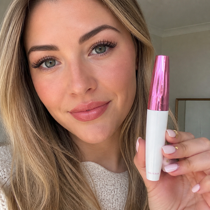 Volumizing Curl Mascara for Long-Lasting Lift & Definition