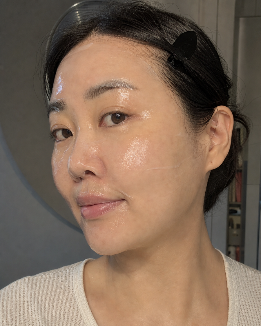 Beauty Britain customer using Korean Collagen Night Wrapping Mask