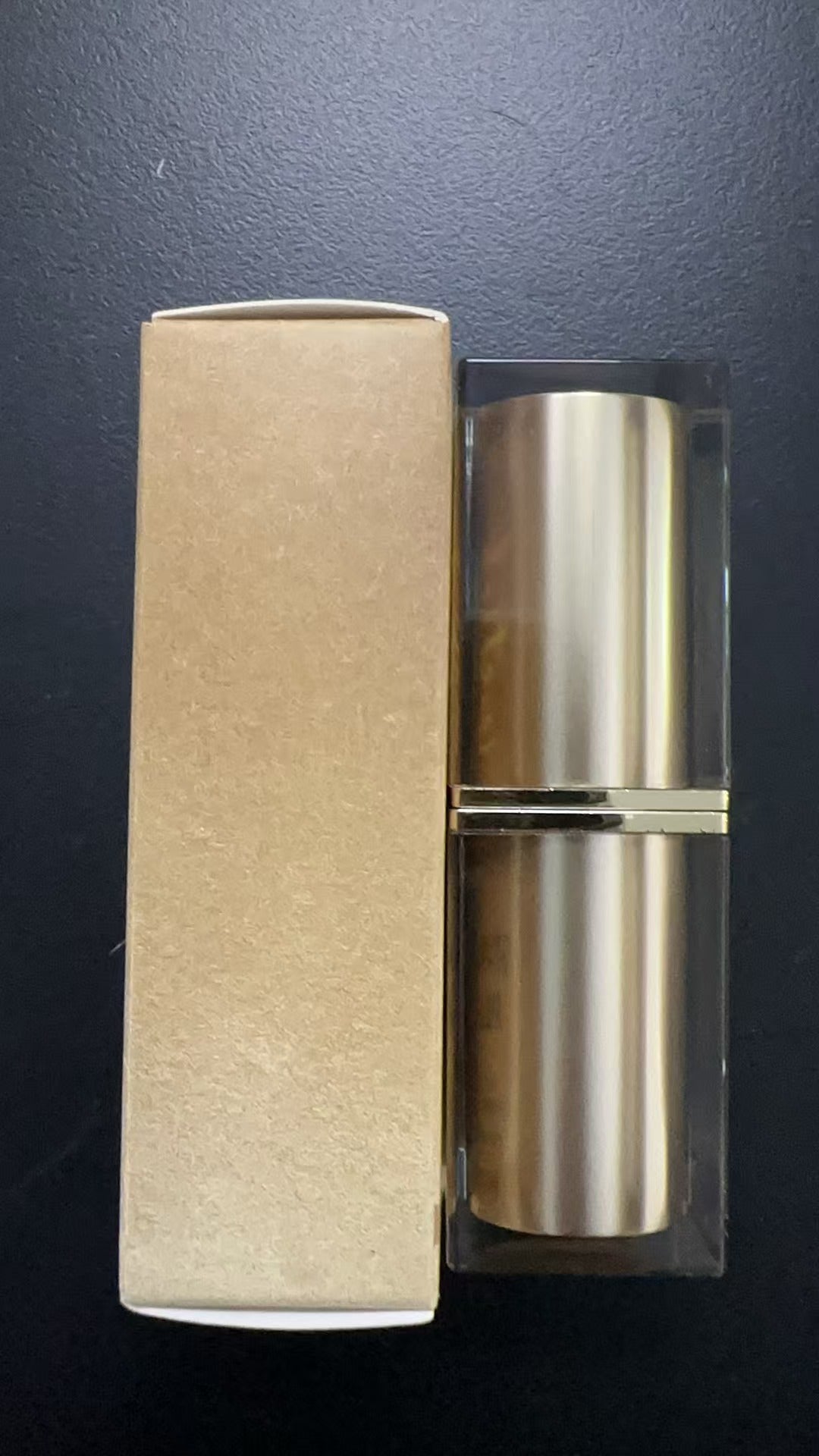 Hydrating Gold Lip Gloss – Long-Lasting Shine for Soft, Smooth Lips