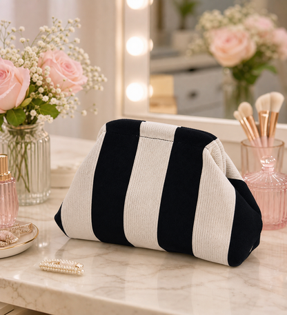 Stylish Knitted Makeup Bag