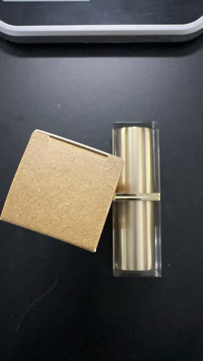 Hydrating Gold Lip Gloss – Long-Lasting Shine for Soft, Smooth Lips